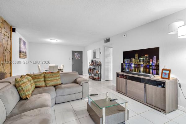 8501 NW 8th St #105, Unincorporated Dade County, Florida 33126, image 1