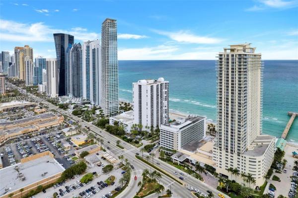 La Perla, 16699 Collins Ave #1605, Sunny Isles Beach, Florida 33160, image 1