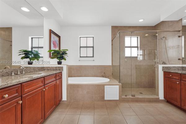 Grand Bay Estates, 8910 NW 98th Ct, Doral, Florida 33178, image 2