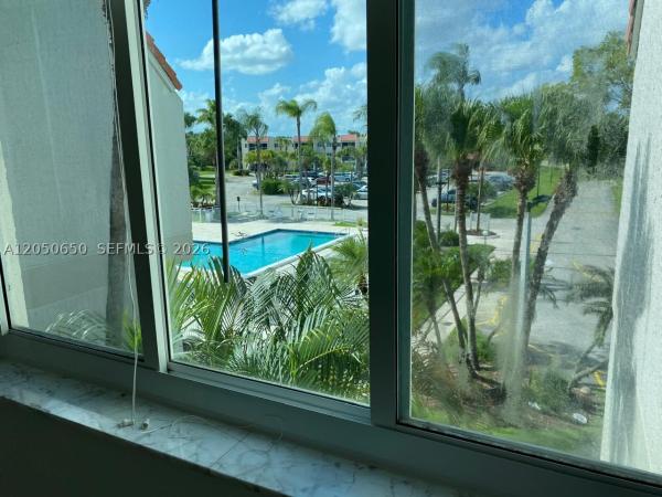 Racquet Club Village, 100 Lakeview Dr #316, Weston, Florida 33326, image 2