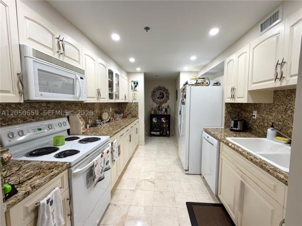 Portugal Towers, 3200 Collins Ave #101, Miami Beach, Florida 33140, image 3