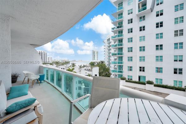360, 7900 Harbor Island Dr #610, North Bay Village, Florida 33141, image 1