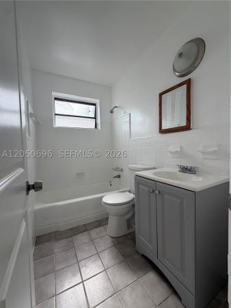Irons Manor, 760 NE 131st St, North Miami, Florida 33161, image 1