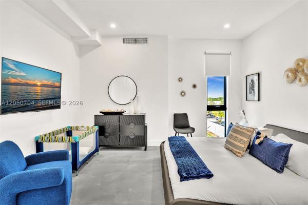 2100 Miami Rd #303, Fort Lauderdale, Florida 33316, image 3