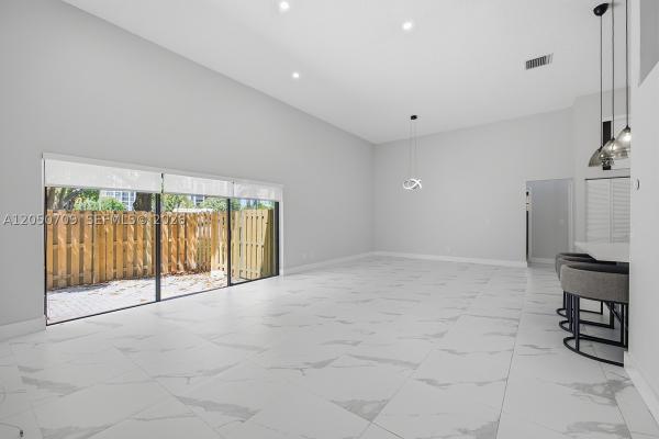 Harbourwood Villas, 605 Leslie Dr, Hallandale Beach, Florida 33009, image 2