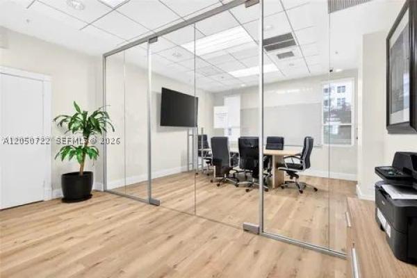 Courvoisier Courts, 701 Brickell Key Blvd #1611, Miami, Florida 33131, image 3