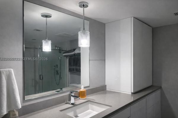Courvoisier Courts, 701 Brickell Key Blvd #1611, Miami, Florida 33131, image 1
