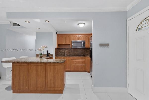 Los Suenos, 6195 W 18th Ave #G-212, Hialeah, Florida 33012, image 1
