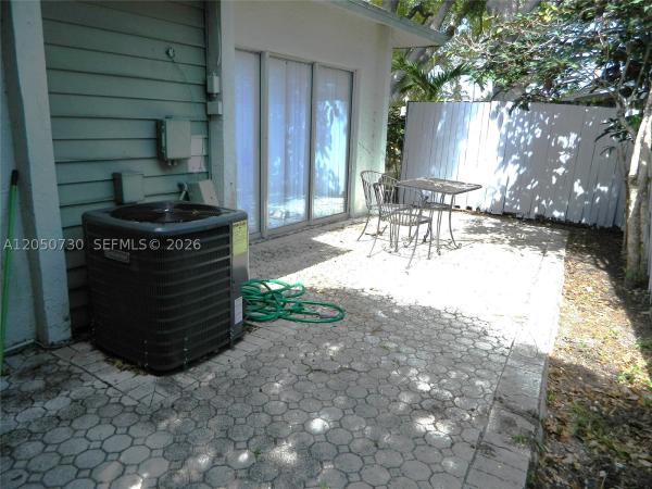 Crystal View Townhomes, 899 Crystal Lake Dr, Deerfield Beach, Florida 33064, image 1