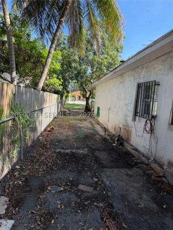 Miami Suburban Acres, 3555 SW 23rd St, Miami, Florida 33145, image 2