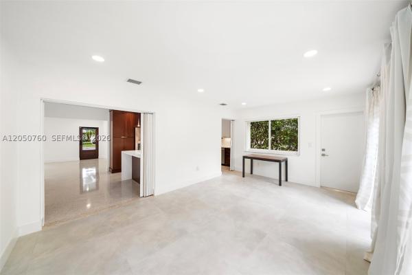 Granada, 415 Navarre Ave, Coral Gables, Florida 33134, image 2
