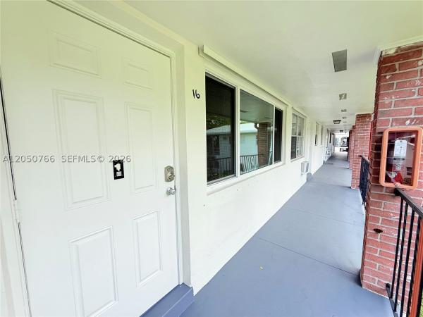 Suburbanite Square, 3600 Harrison St #16B, Hollywood, Florida 33021, image 3