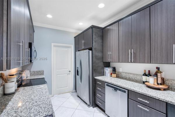 Parkview At Hillcrest, 3944 Poinciana Ln, Hollywood, Florida 33021, image 3