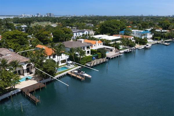 Beach View, 5401 Pine Tree Dr, Miami Beach, Florida 33140, image 2