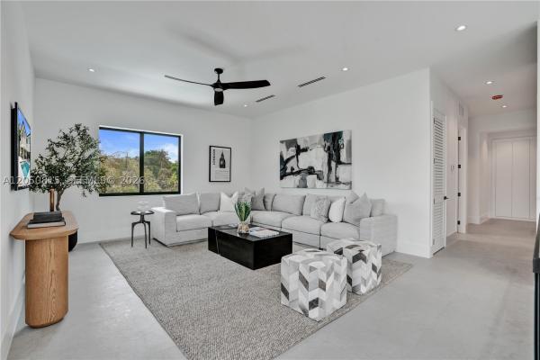6415 SW 83rd St, Unincorporated Dade County, Florida 33143, image 1