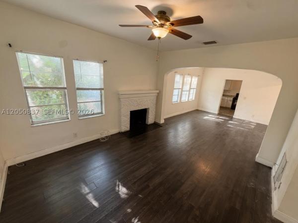 Freshwater, 706 9th St #A, West Palm Beach, Florida 33401, image 2