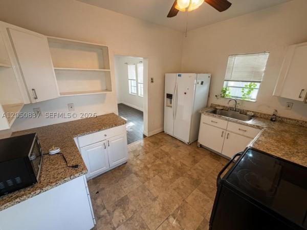 Freshwater, 706 9th St #A, West Palm Beach, Florida 33401, image 1