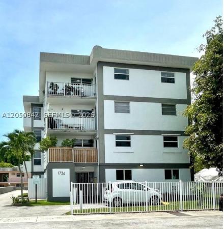 Christopher Plaza, 1736 SW 19th St #404, Miami, Florida 33145, image 3