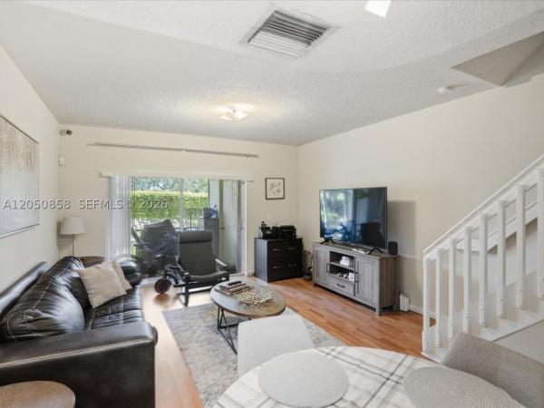 Coconuts, 21 Simonton Cir, Weston, Florida 33326, image 1