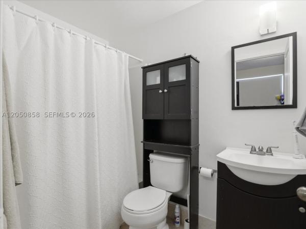 Coconuts, 21 Simonton Cir, Weston, Florida 33326, image 3