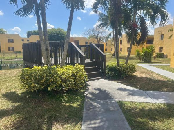 Soleil Lake, 590 NW 114th Ave #101, Sweetwater, Florida 33172, image 2