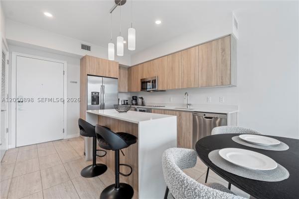 Quadro, 3900 Biscayne Blvd #S-708, Miami, Florida 33137, image 3