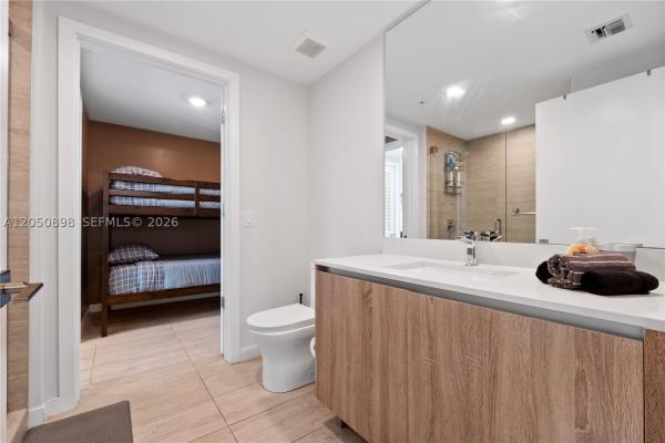Quadro, 3900 Biscayne Blvd #S-708, Miami, Florida 33137, image 2