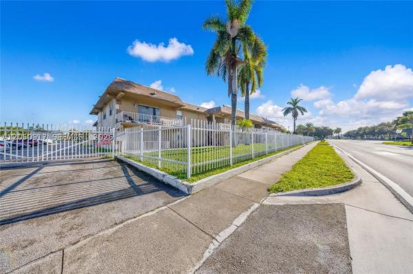 New World, 505 NW 177th St #111, Miami Gardens, Florida 33169, image 3