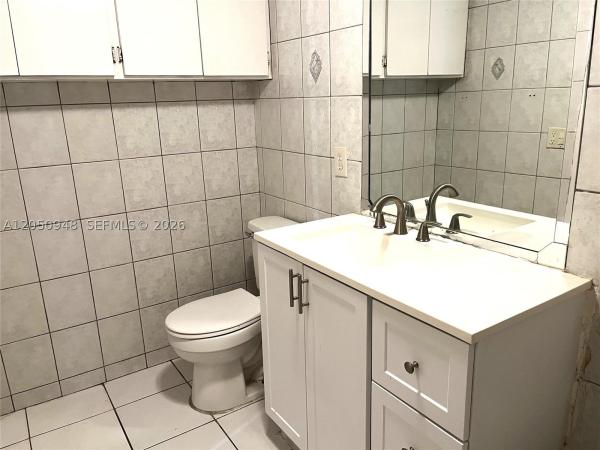 Coral Ridge Isles, 5401 NE 18th Ave #1-2, Fort Lauderdale, Florida 33334, image 3