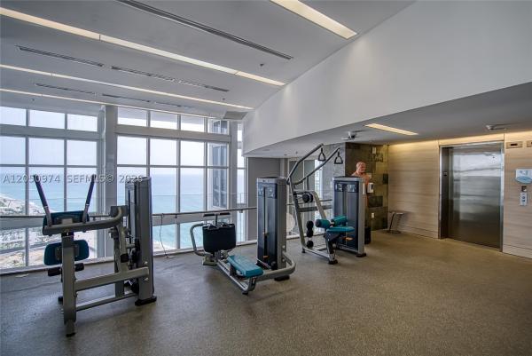 Trump Royale, 18201 Collins Ave #3408, Sunny Isles Beach, Florida 33160, image 2