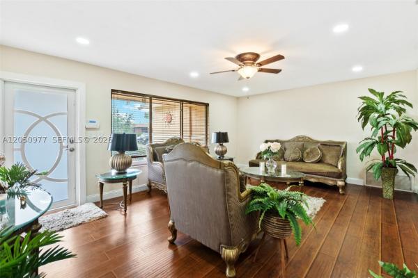Pasadena Lakes, 2251 NW 87th Ave, Pembroke Pines, Florida 33024, image 1