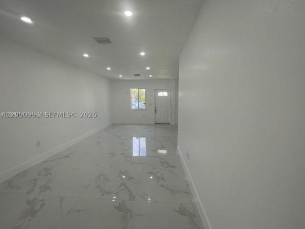 7400 SW 39th St #1, Unincorporated Dade County, Florida 33155, image 2