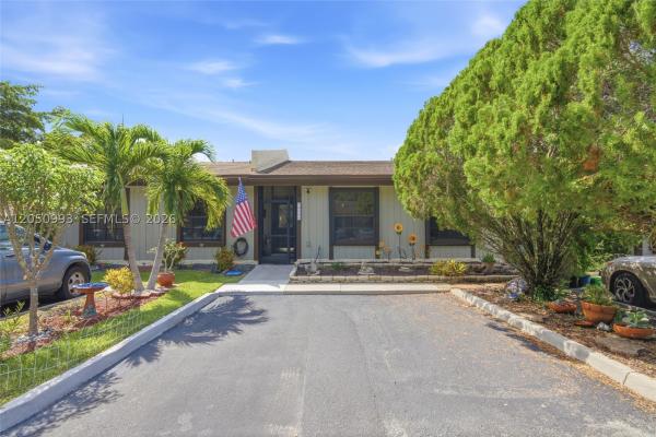 Cedarwoods At Pembroke Lakes, 10231 Buttercup Ct, Pembroke Pines, Florida 33026, image 1