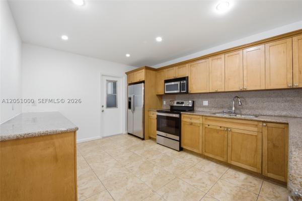 Sunset Isles, 2901 Cleveland St, Hollywood, Florida 33020, image 3