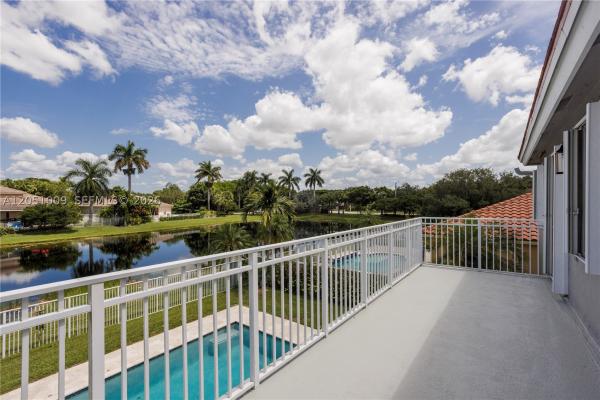 Diamond Lake, 4303 Diamond Row, Weston, Florida 33331, image 3
