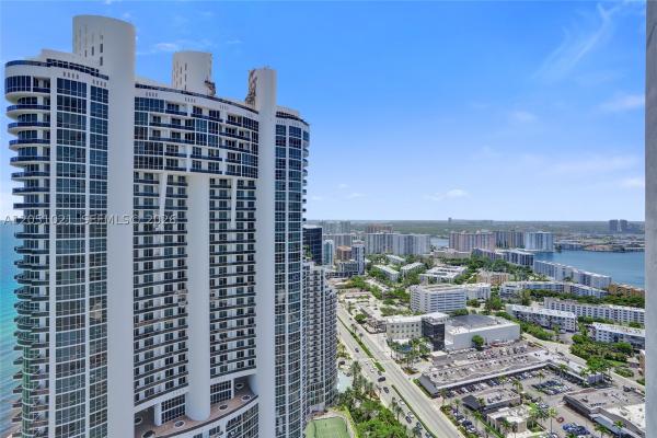 Trump Royale, 18201 Collins Ave #4705, Sunny Isles Beach, Florida 33160, image 1