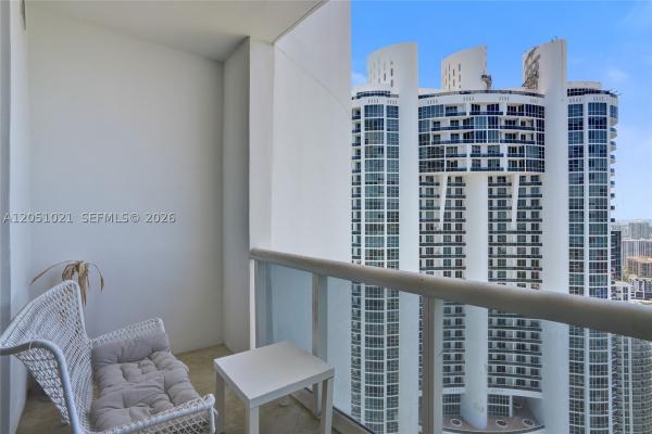 Trump Royale, 18201 Collins Ave #4705, Sunny Isles Beach, Florida 33160, image 3
