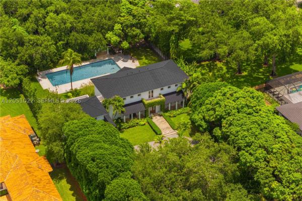 Pinecrest Residential, 6845 SW 98th St, Pinecrest, Florida 33156, image 1