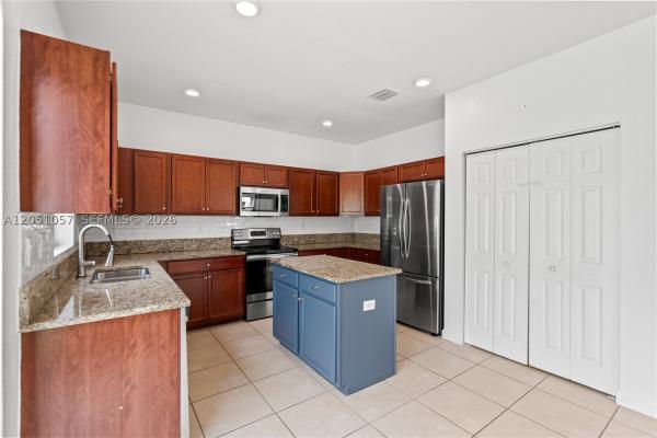 Bonterra, 3573 W 93rd Pl, Hialeah, Florida 33018, image 1