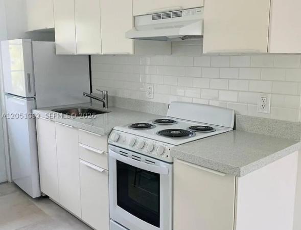 Fulford By The Sea, 2001 NE 167th St #1, North Miami Beach, Florida 33162, image 3