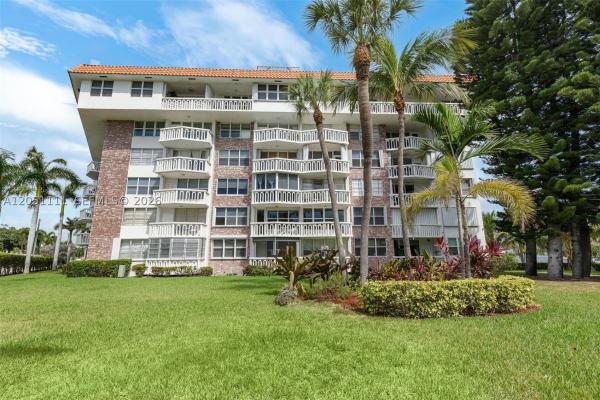 Golden View, 3199 S Ocean Dr #305, Hallandale Beach, Florida 33009, image 2