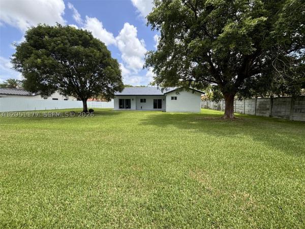 22262 SW 127th Pl, Unincorporated Dade County, Florida 33170, image 2