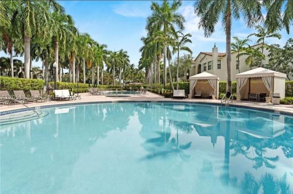 Artesia Courtyard Villas, Sunrise, Florida 33323, image 2