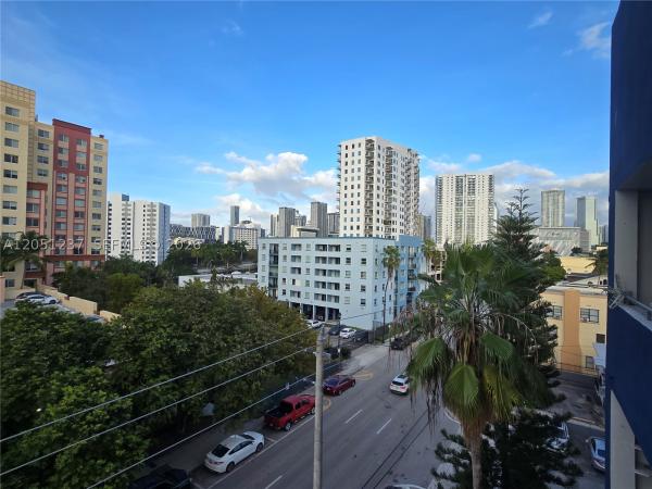 546 SW 1st St #607, Miami, Florida 33130, image 2