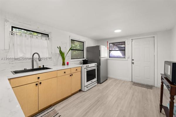 Griffins, 349 NW 41st St, Miami, Florida 33127, image 3