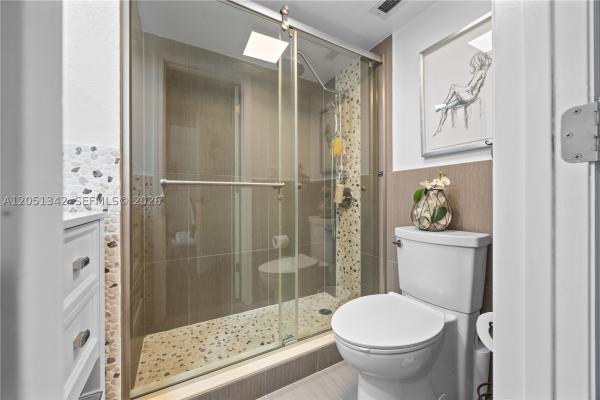 Arlen House Central, 300 Bayview Dr #903, Sunny Isles Beach, Florida 33160, image 1