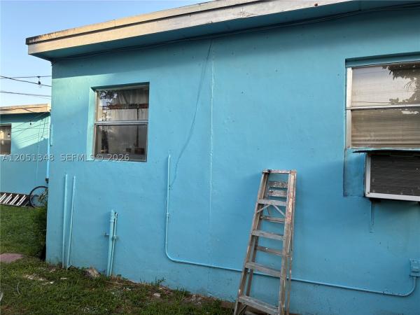 Norwood, 1011 NW 183rd Dr, Miami Gardens, Florida 33169, image 2