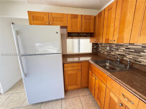 21393 NE 8th Ct #03, Unincorporated Dade County, Florida 33179, image 1