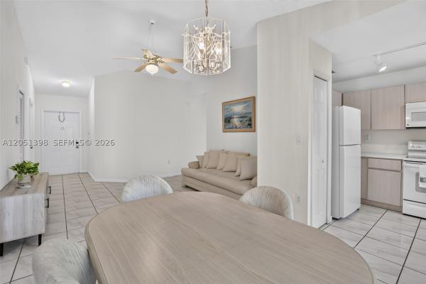 Forest Oak, 14147 N Forest Oak Cir, Davie, Florida 33325, image 3