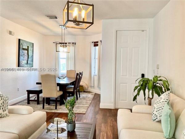 Polynesian, 7472 NW 112th Path, Doral, Florida 33178, image 2